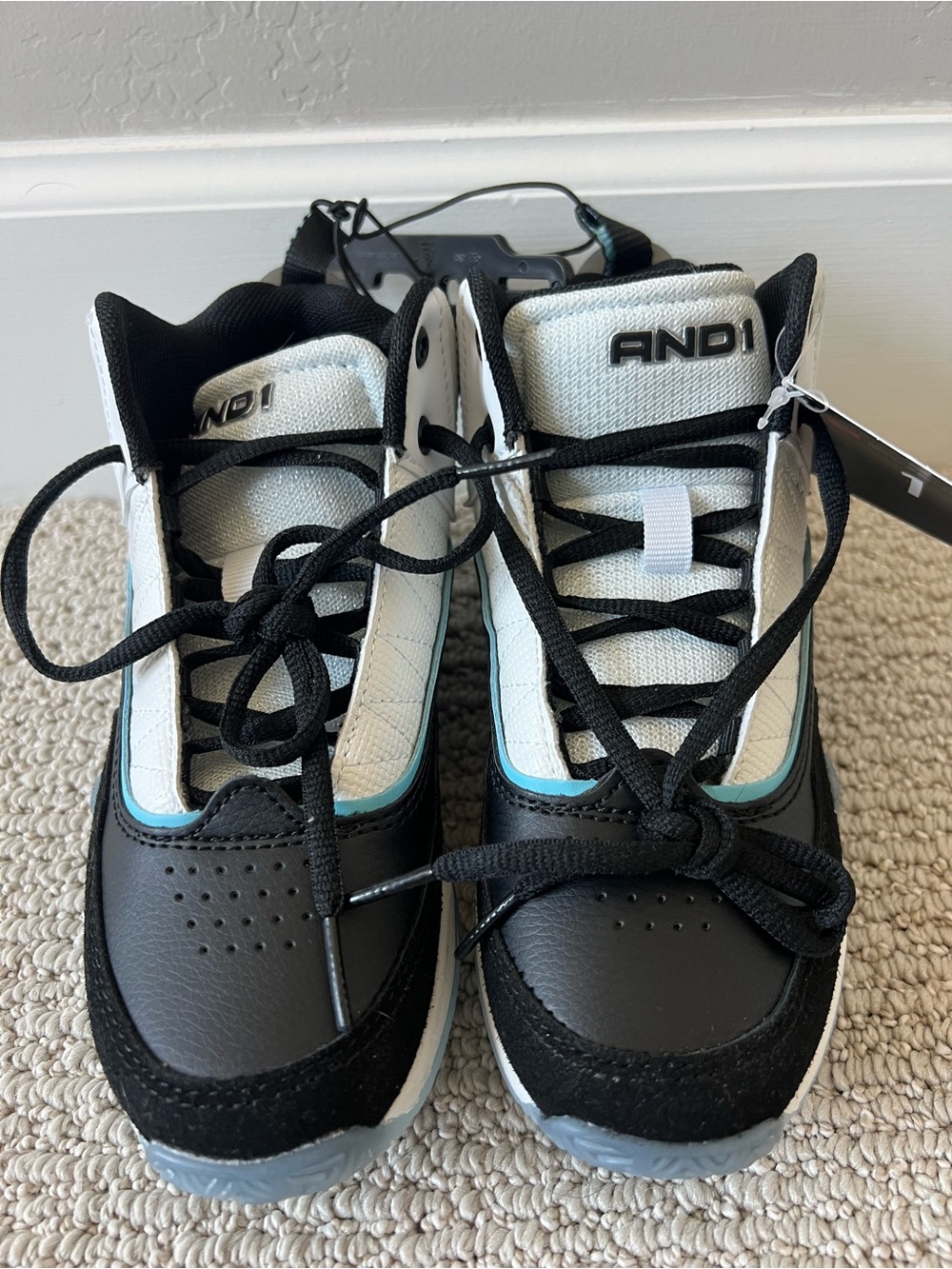 AND1 Little & Big Boys Lace-up Athletic Sneakers size 1 ~ $20